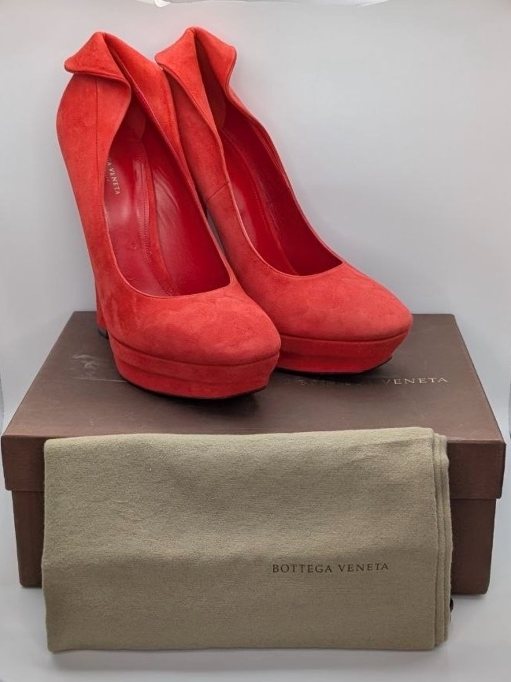 NWT Bottega Veneta Red Suede Platform High Heel Pumps Size 40 US 10 New in Box - Picture 4 of 16